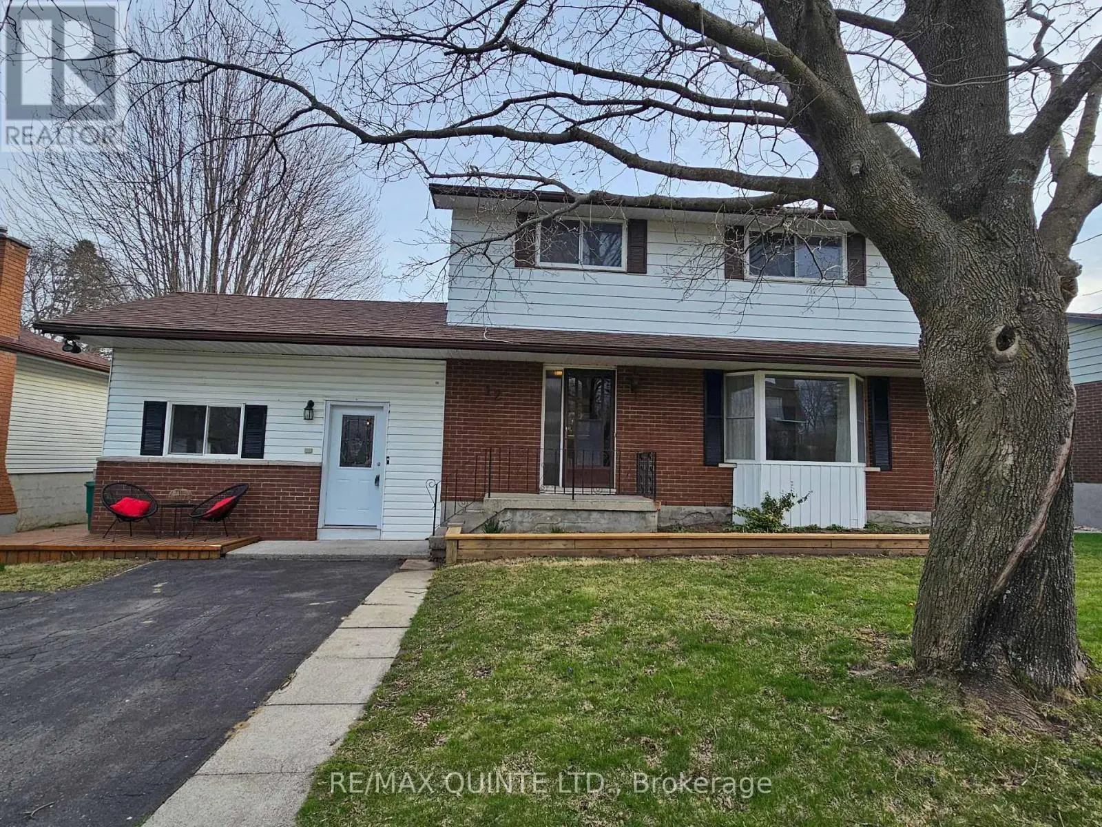 12 Philip Street, Prince Edward County, Ontario  K0K 2T0 - Photo 1 - X12105741