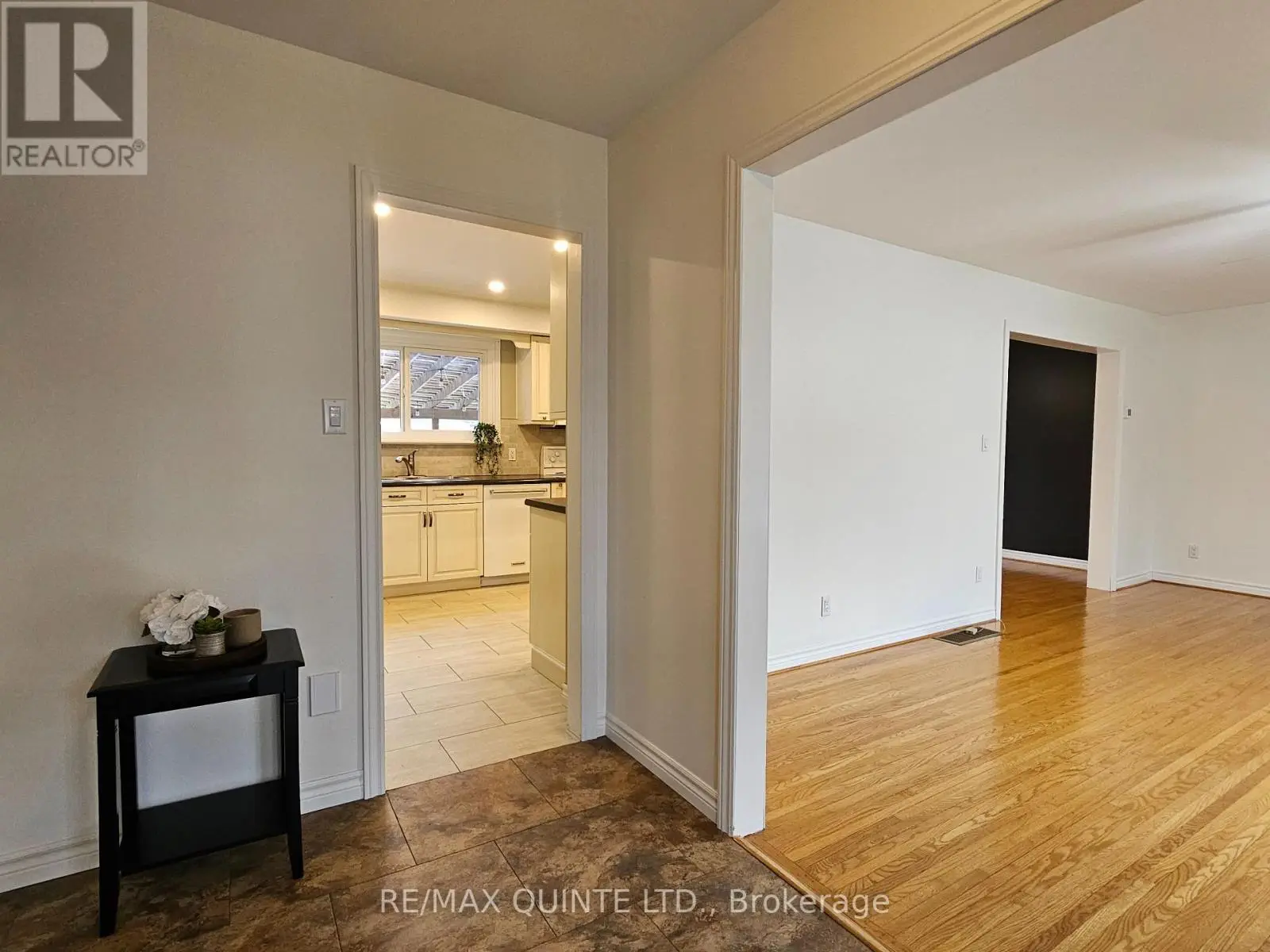 12 Philip Street, Prince Edward County, Ontario  K0K 2T0 - Photo 3 - X12105741