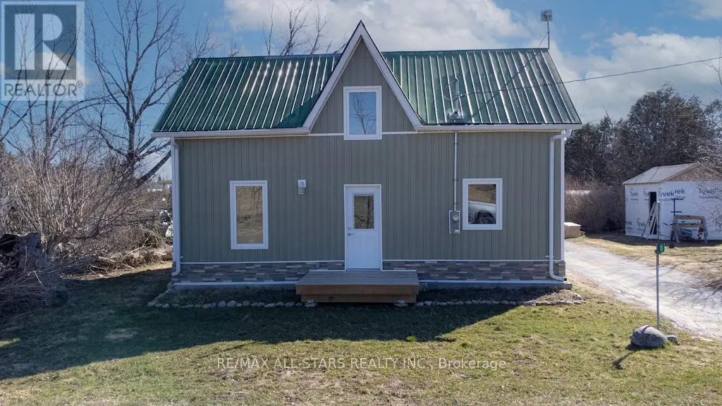 10 North Street N, Kawartha Lakes, Ontario  K0M 1E0 - Photo 1 - X12105978