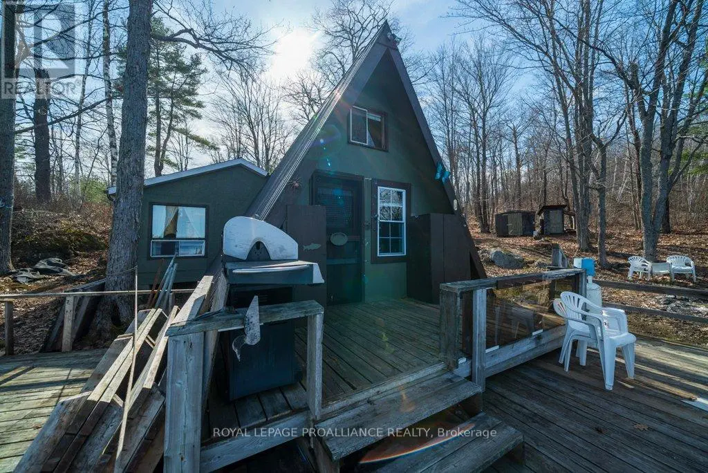 3529 Hughes Landing Road, Addington Highlands, Ontario  K0H 1K0 - Photo 3 - X12106227