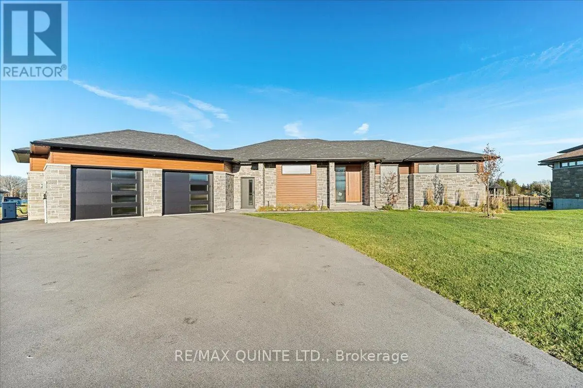 656 County Road 28, Prince Edward County, Ontario  K8N 0G2 - Photo 3 - X11880387