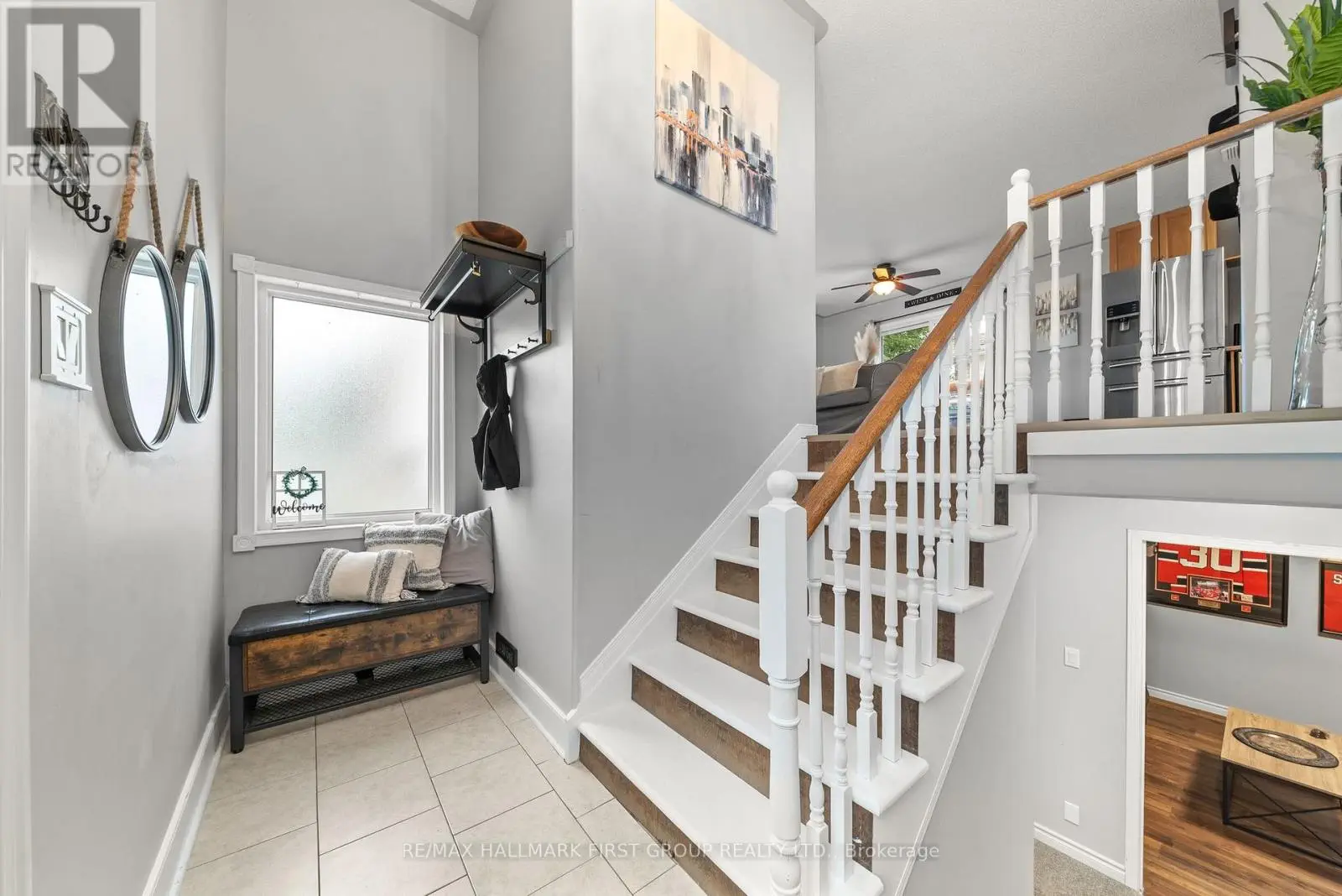 9 Whitley Lane, Quinte West, Ontario  K8V 2B4 - Photo 3 - X12099562