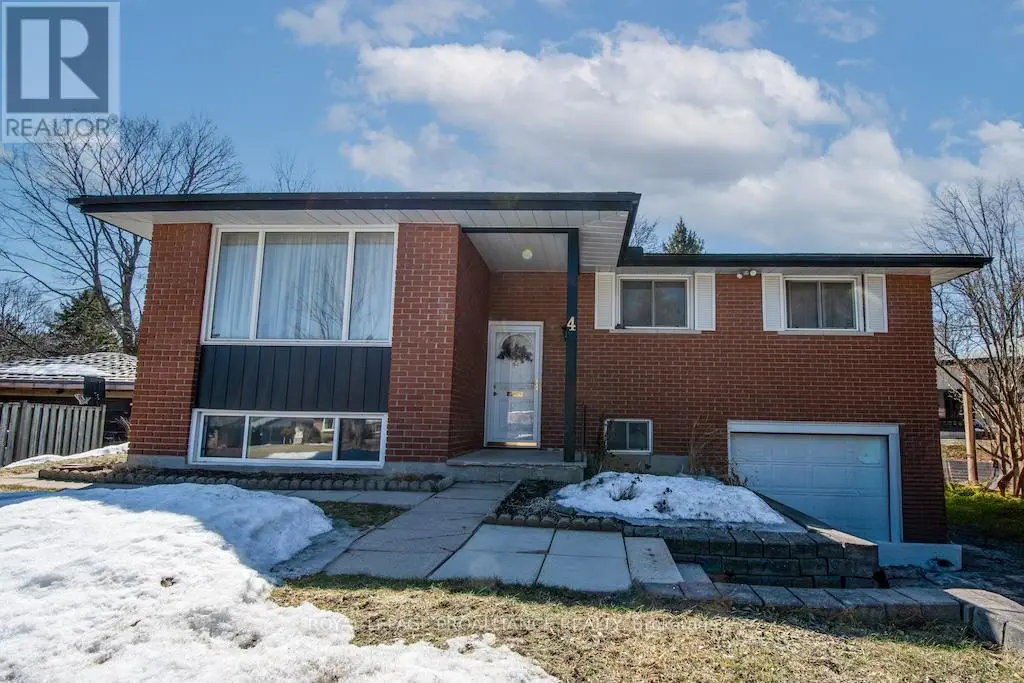4 Ferndale Avenue, Peterborough West, Ontario  K9J 1L8 - Photo 2 - X12052676
