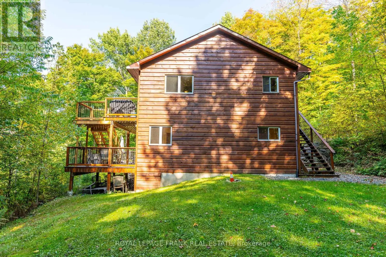 1091 Eashores Road N, Dysart Et Al, Ontario  K0M 1M0 - Photo 2 - X9361561