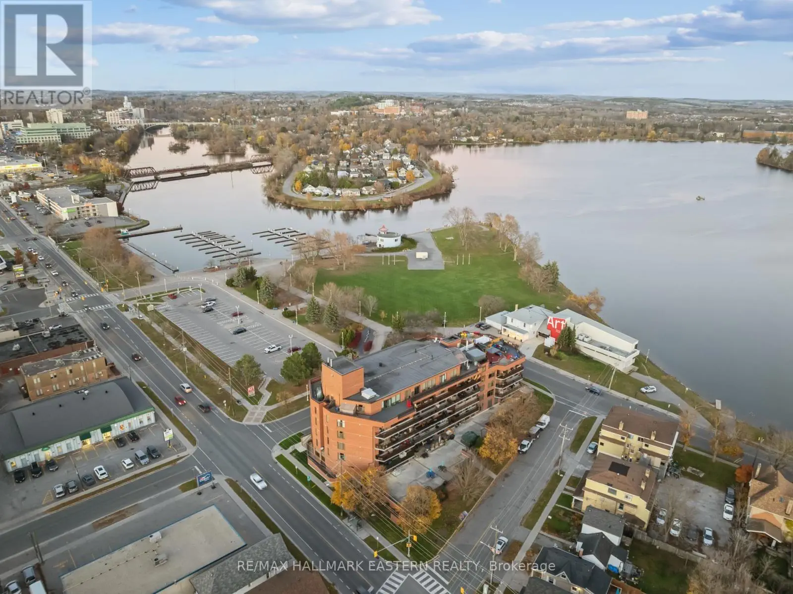 502 - 2 George Street N, Peterborough, Ontario  K9J 8K8 - Photo 2 - X12107875