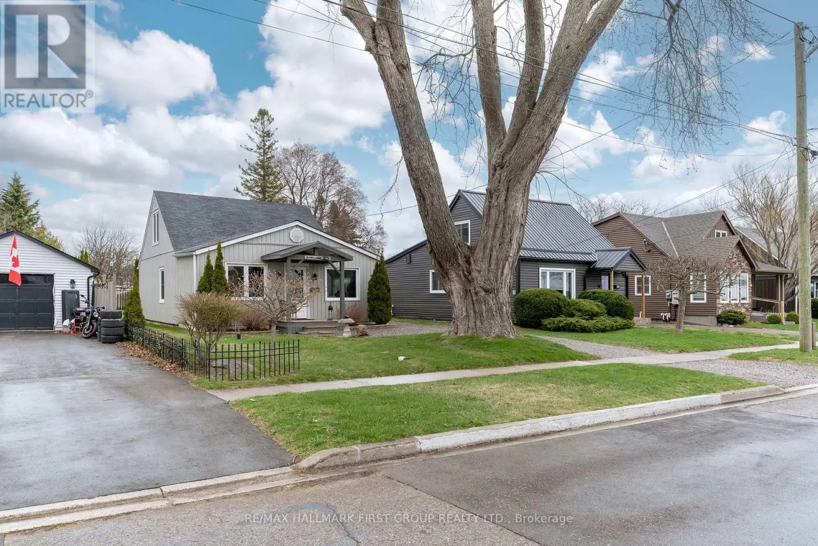 142 Burnham Street, Cobourg, Ontario  K9A 2W6 - Photo 1 - X12108178