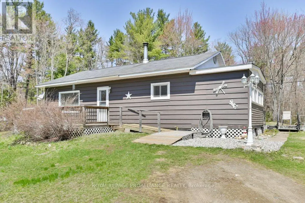 708 Skootamatta Lake Road, Frontenac, Ontario  K0H 1K0 - Photo 1 - X12108614