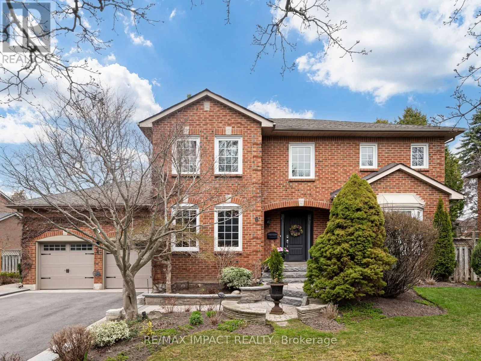 6 Longford Court, Whitby, Ontario  L1R 1C6 - Photo 2 - E12108989