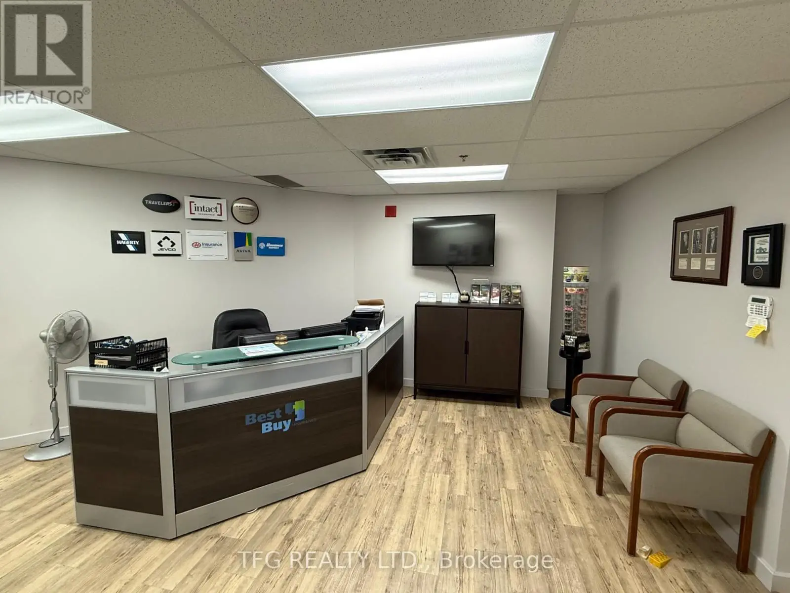 208 - 1 Rossland Road, Ajax, Ontario  L1Z 1Z2 - Photo 3 - E12109205
