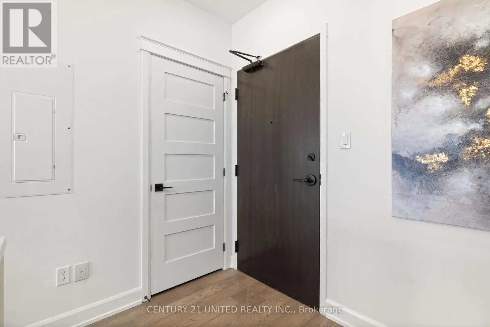 605 - 195 Hunter Street E, Peterborough, Ontario  K9H 1G9 - Photo 3 - X12109598