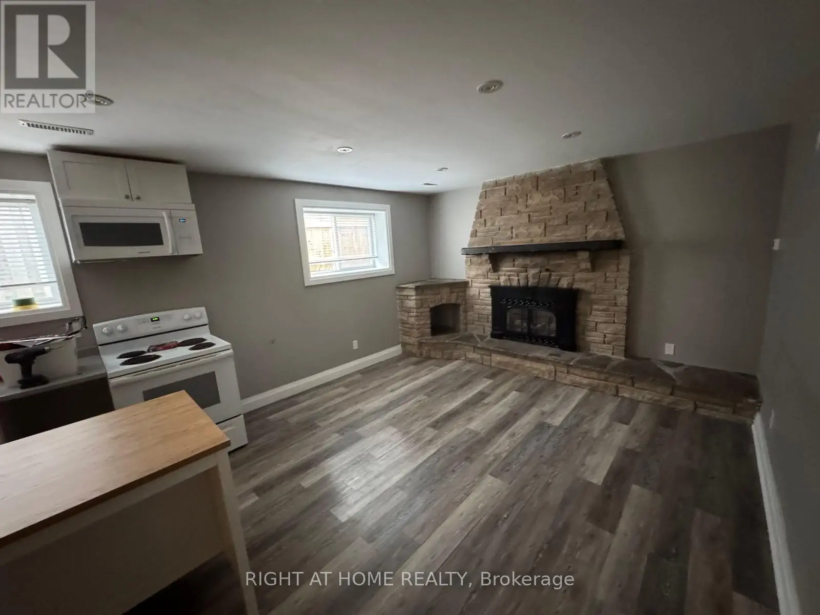 4 Morgandale Crescent, Clarington, Ontario  L1C 3N2 - Photo 3 - E12110300