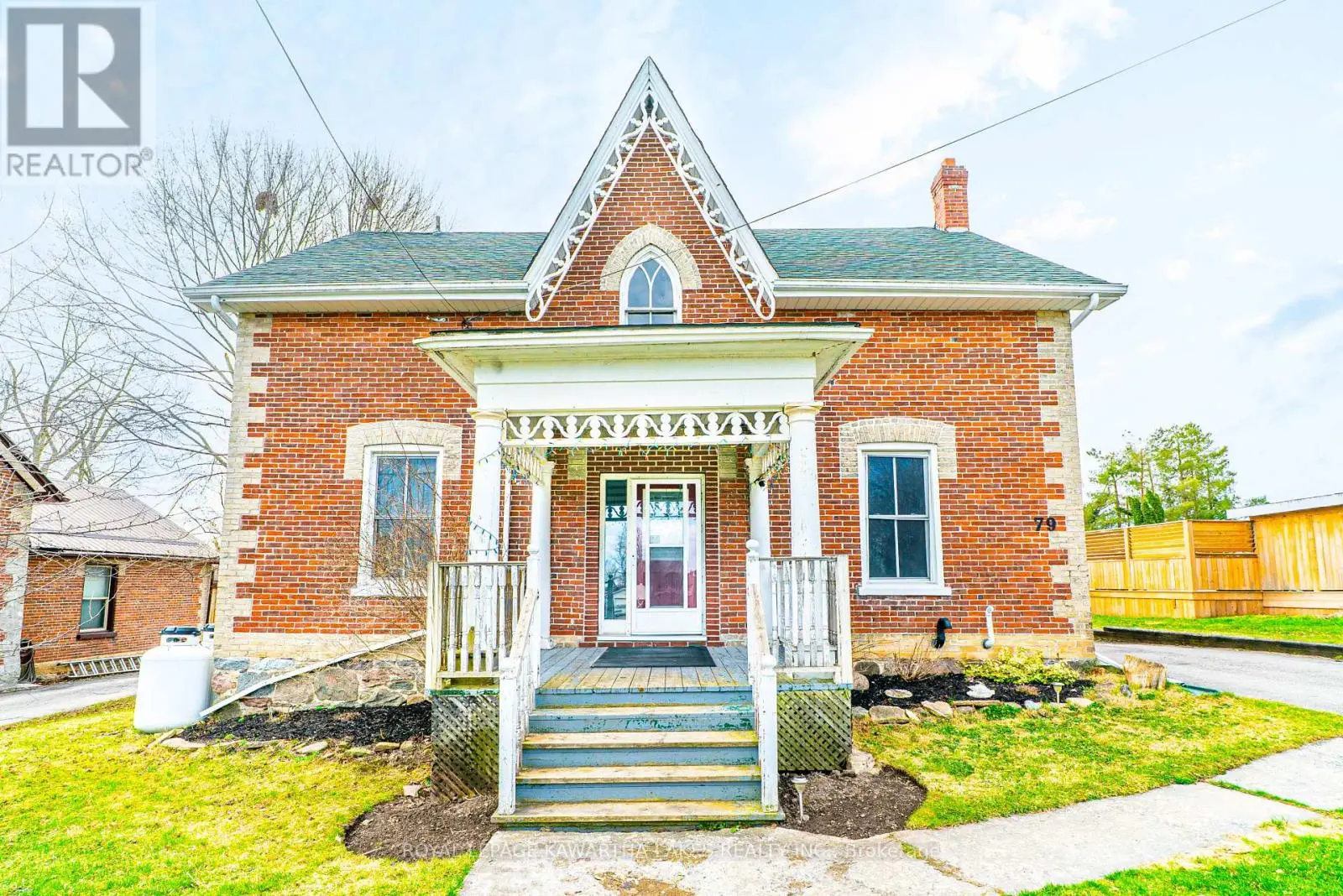79 King Street, Kawartha Lakes, Ontario  K0M 2T0 - Photo 3 - X12110309