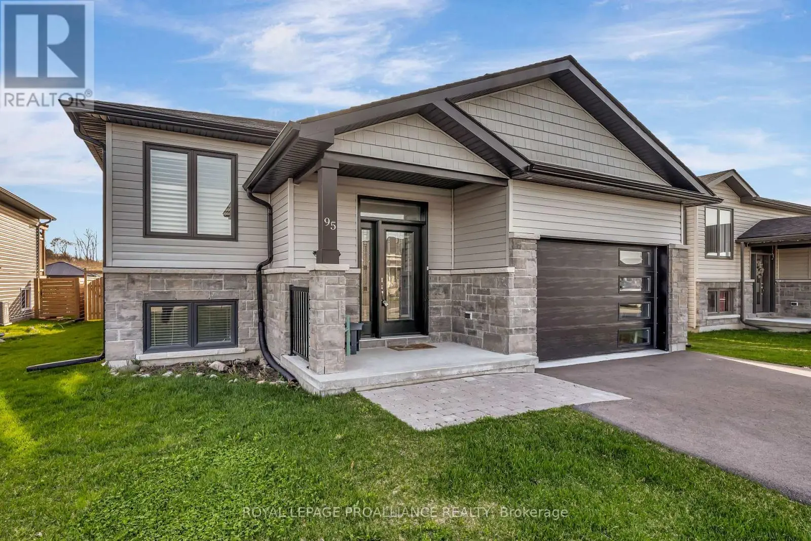 95 Meagan Lane, Quinte West, Ontario  K0K 2C0 - Photo 1 - X12042046