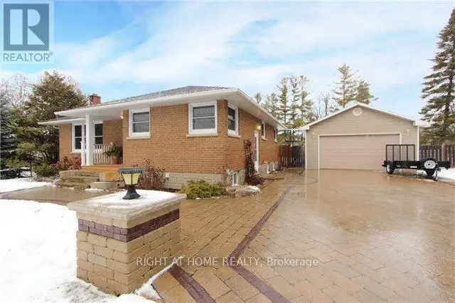 132 Winchester Road E, Whitby, Ontario  L1M 1X2 - Photo 1 - E12111822