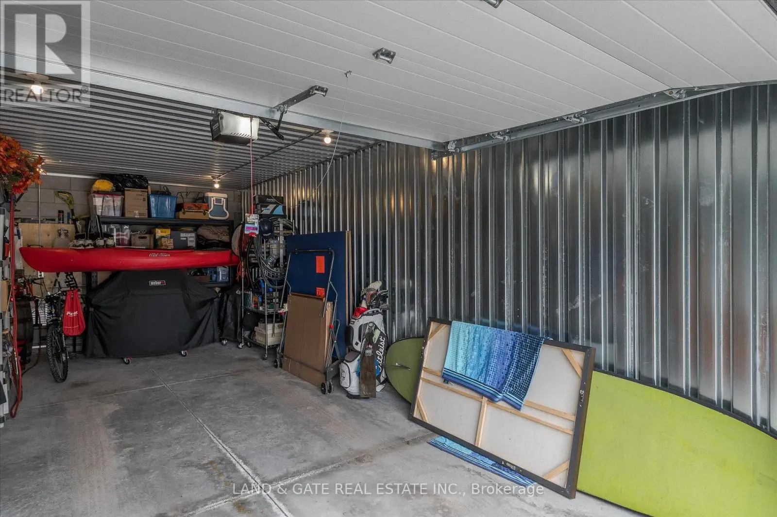 Garage #3 - 19 Hampton Lane, Selwyn, Ontario  K0L 2B0 - Photo 3 - X12111937
