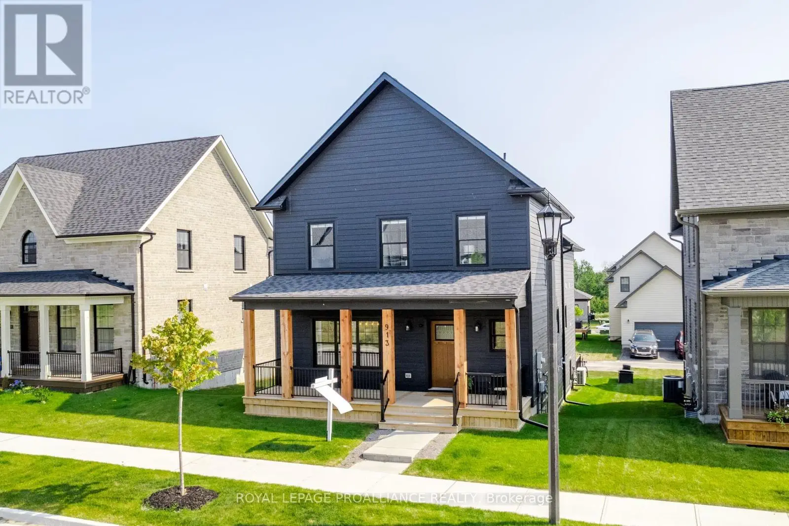 913 John Fairhurst Boulevard, Cobourg, Ontario  K9A 1L9 - Photo 2 - X12112039