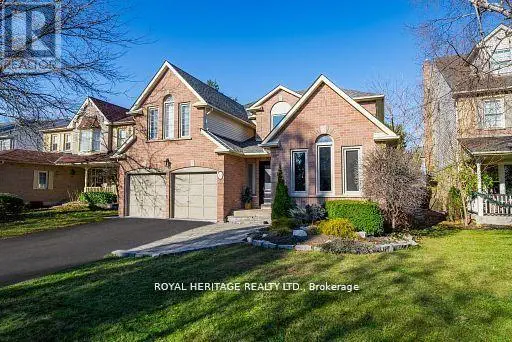 14 BALSDON CRESCENT, Whitby, Ontario