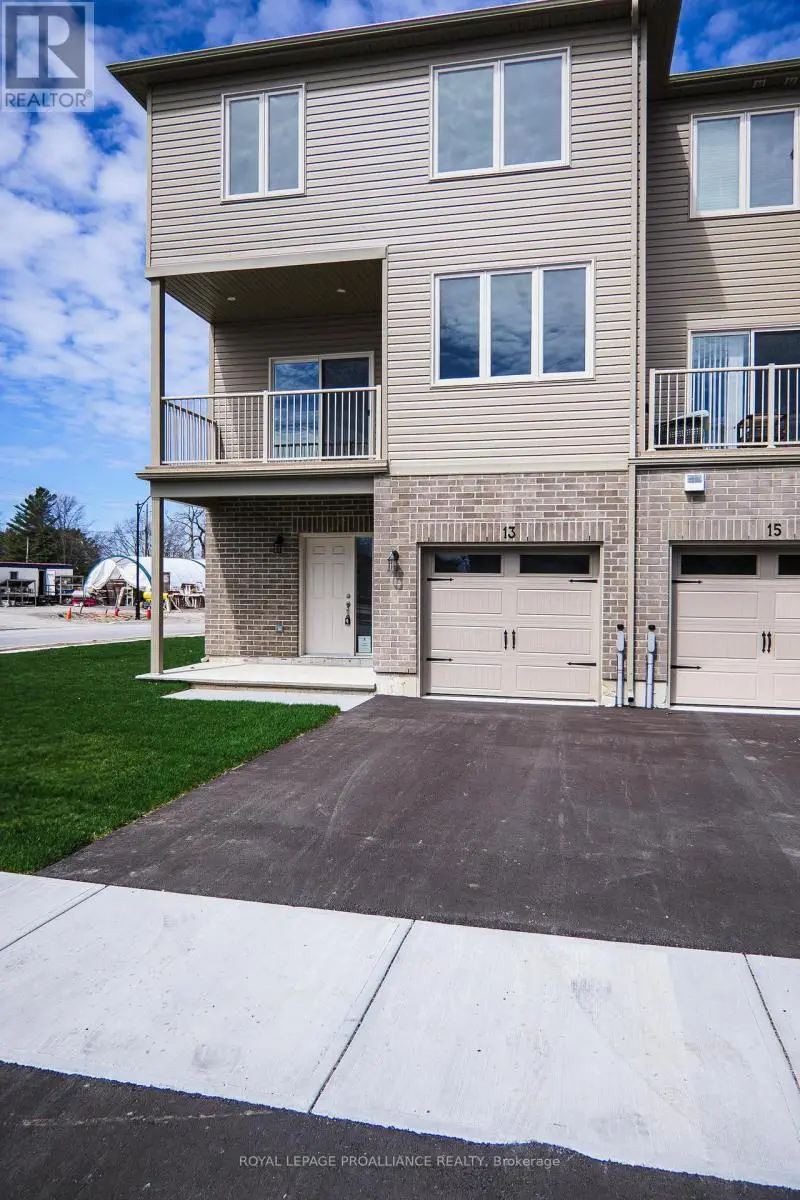 13 Markland Avenue, Prince Edward County, Ontario  K0K 2T0 - Photo 2 - X12113097