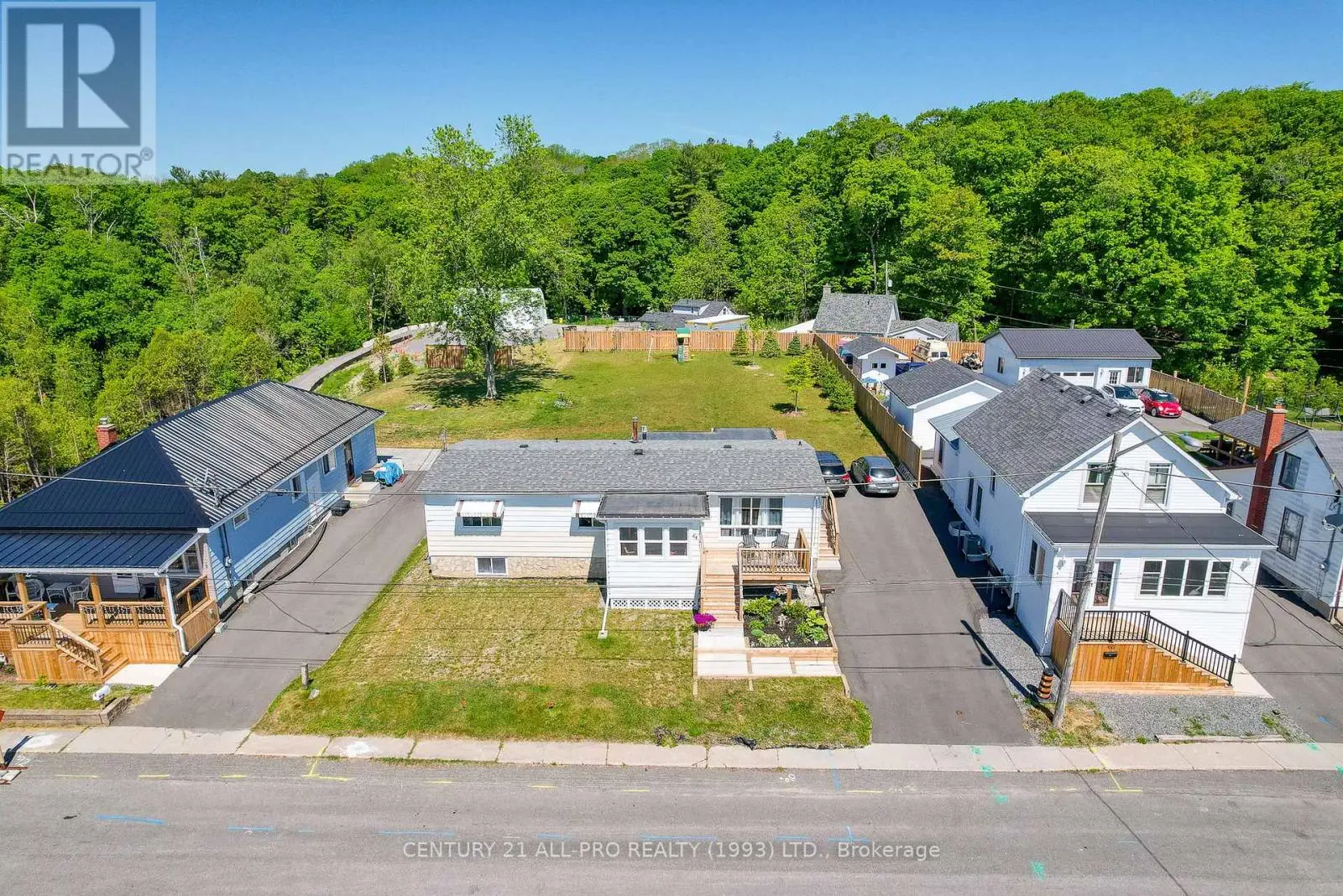 64 Alexander Street, Port Hope, Ontario  L1A 1B3 - Photo 1 - X12108999
