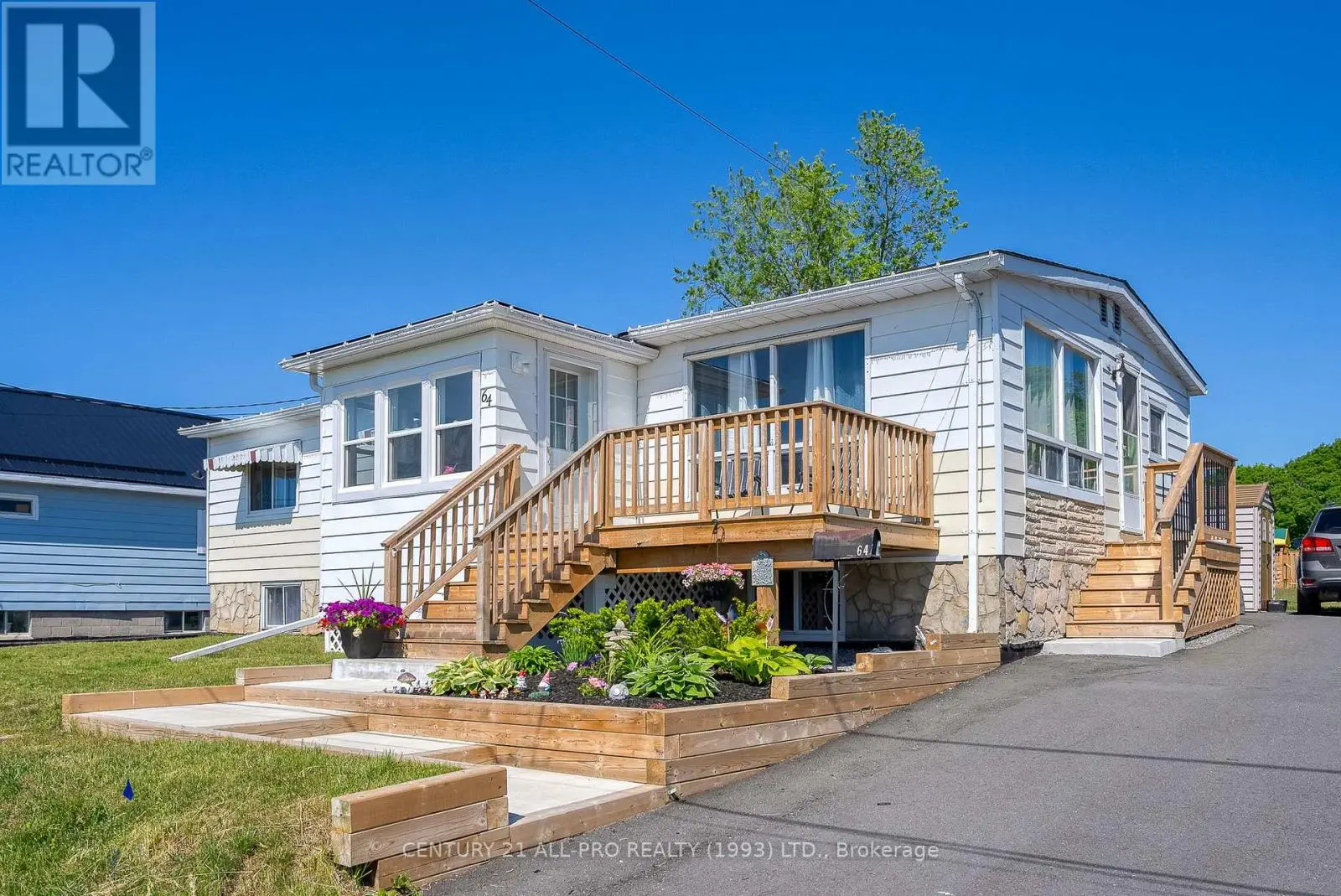 64 Alexander Street, Port Hope, Ontario  L1A 1B3 - Photo 3 - X12108999