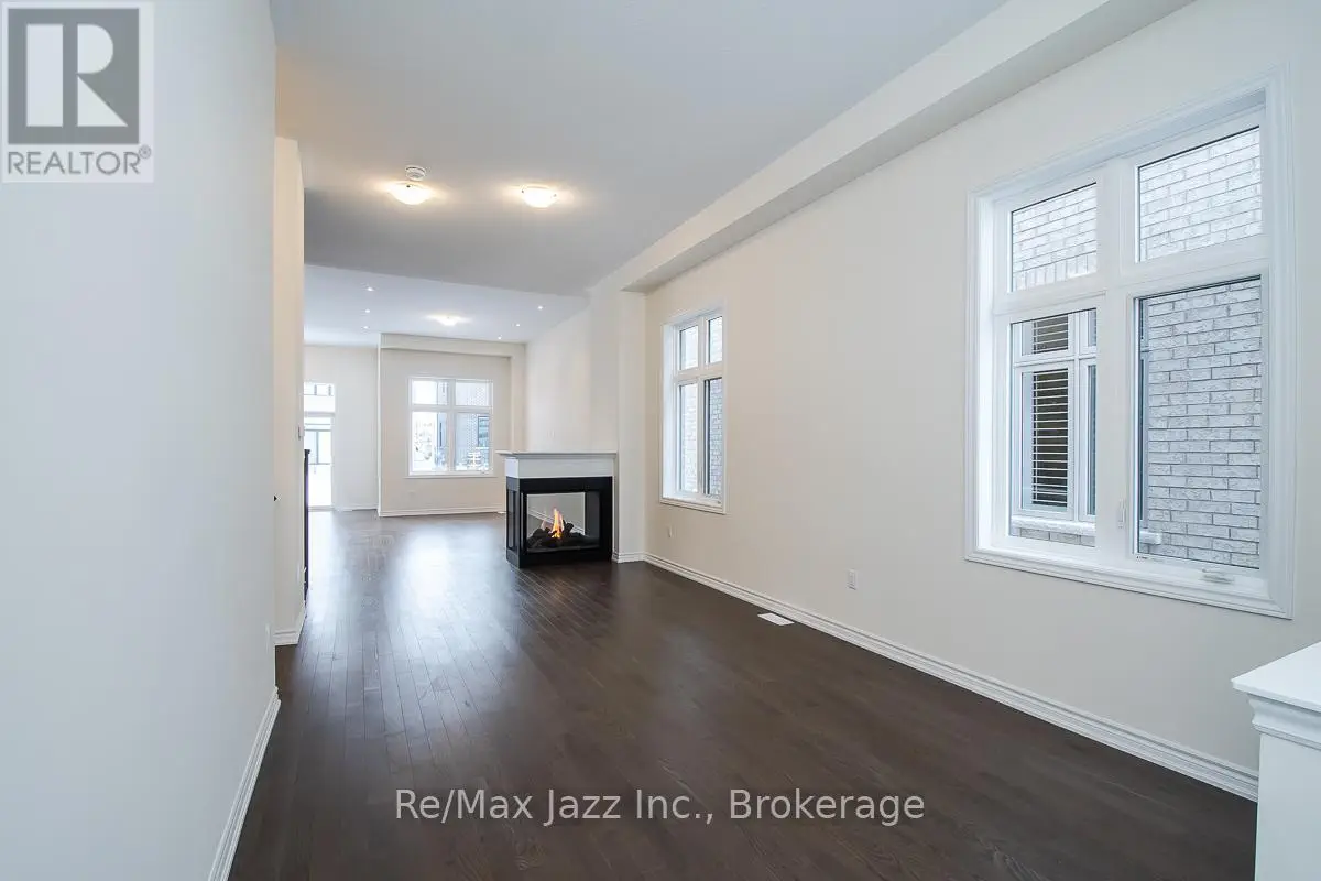 14 Mountainside Crescent, Whitby, Ontario  L1R 0H6 - Photo 3 - E12113767