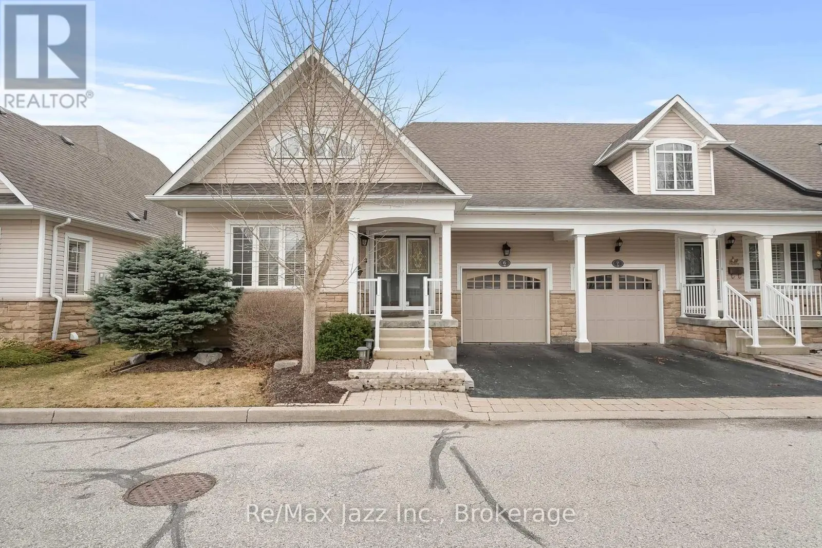 6 - 350 LAKEBREEZE DRIVE, Clarington, Ontario