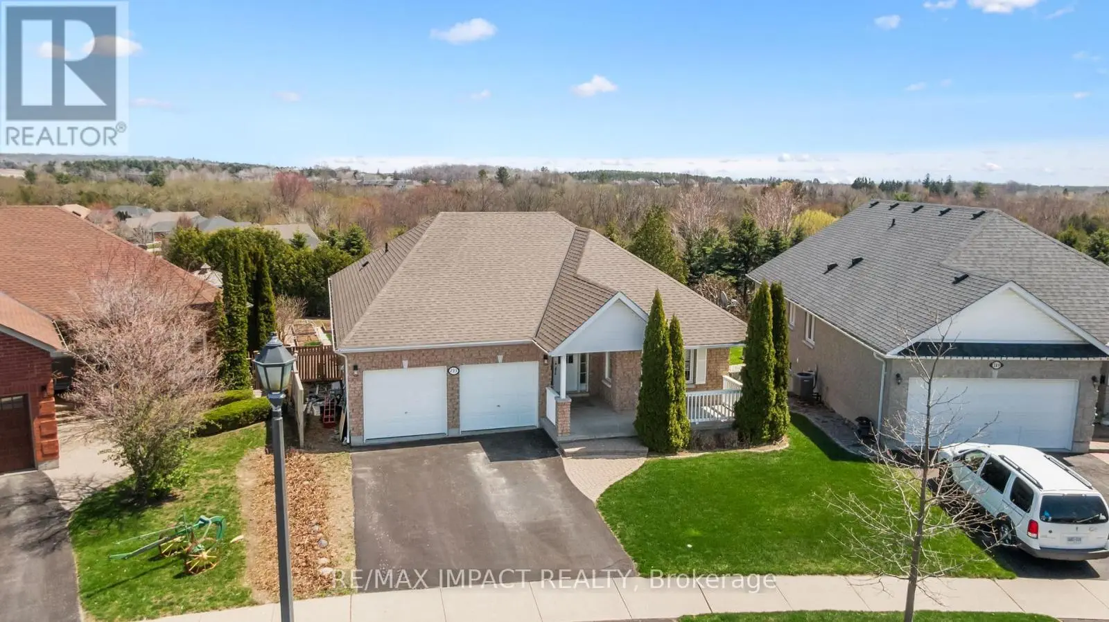 293 Ivey Crescent, Cobourg, Ontario  K9A 5X3 - Photo 3 - X12113464