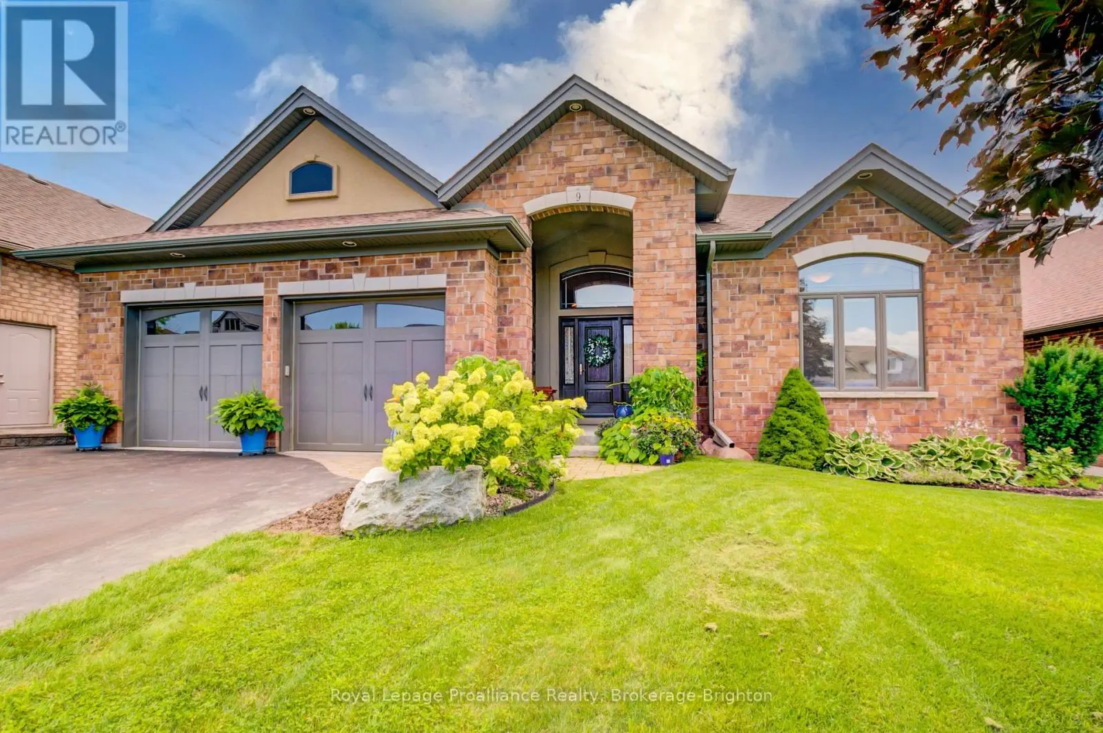 9 Castle Ridge, Brighton, Ontario  K0K 1H0 - Photo 2 - X12113734
