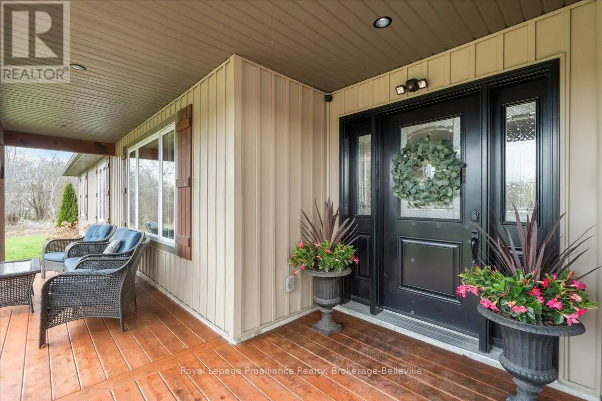 264 Glen Miller Road, Quinte West, Ontario  K8V 5P8 - Photo 3 - X12114058