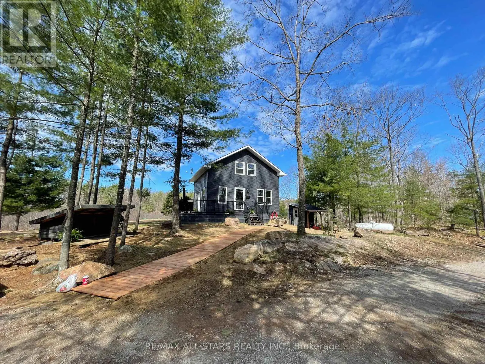 1295 Deep Bay Road, Minden Hills, Ontario  K0M 2L0 - Photo 2 - X12111566