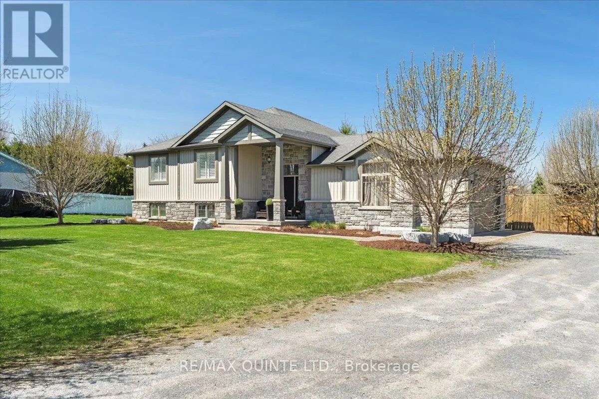 1595 Old Highway 2, Quinte West, Ontario  K8N 4Z2 - Photo 1 - X12114968