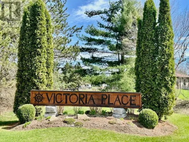 369 The Captain's Cor, Kawartha Lakes, Ontario  K0M 1A0 - Photo 3 - X12115039