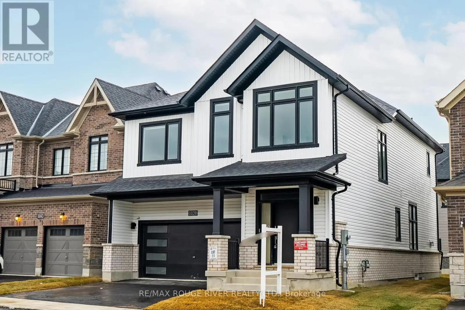 1039 Thompson Drive, Oshawa, Ontario  L1L 0V6 - Photo 1 - E12115518