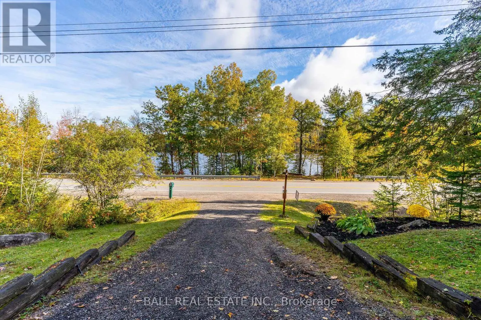 19181 Highway 35, Algonquin Highlands, Ontario  K0M 1S0 - Photo 2 - X12116027