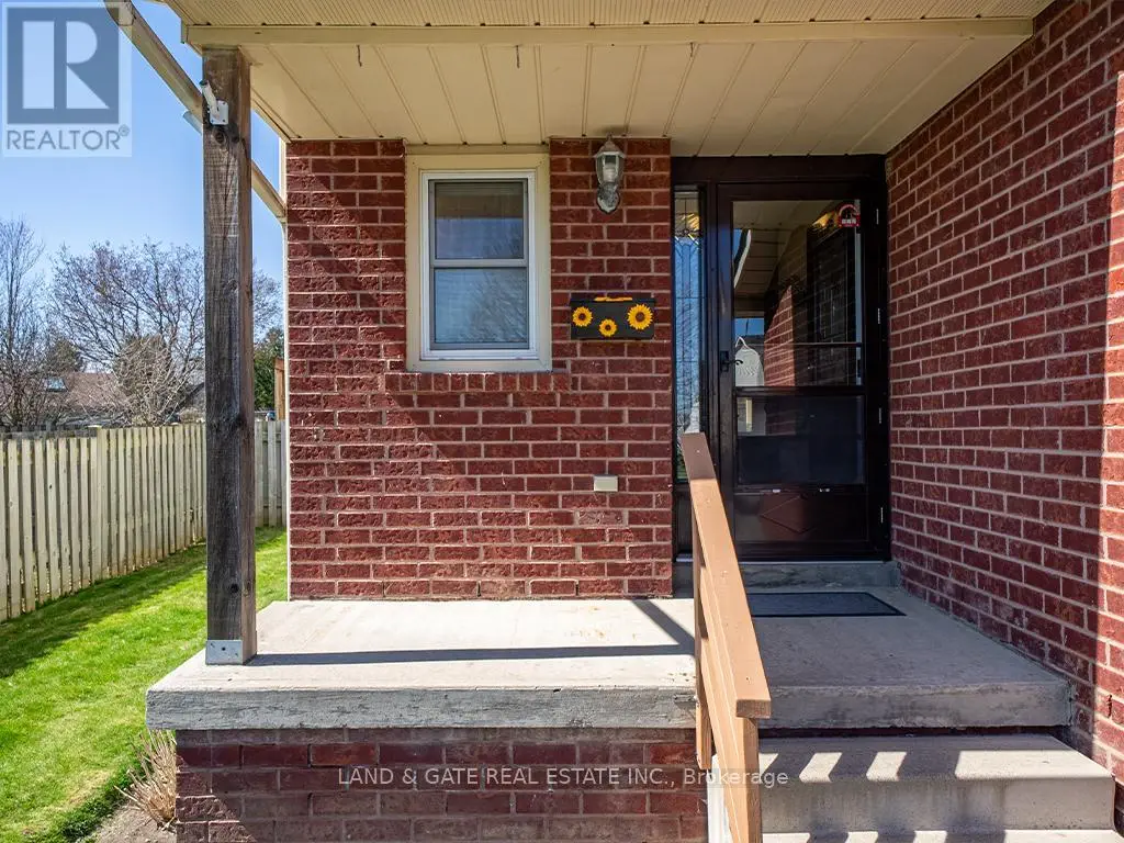 34 Burnham Boulevard, Port Hope, Ontario  L1A 4H5 - Photo 2 - X12116167