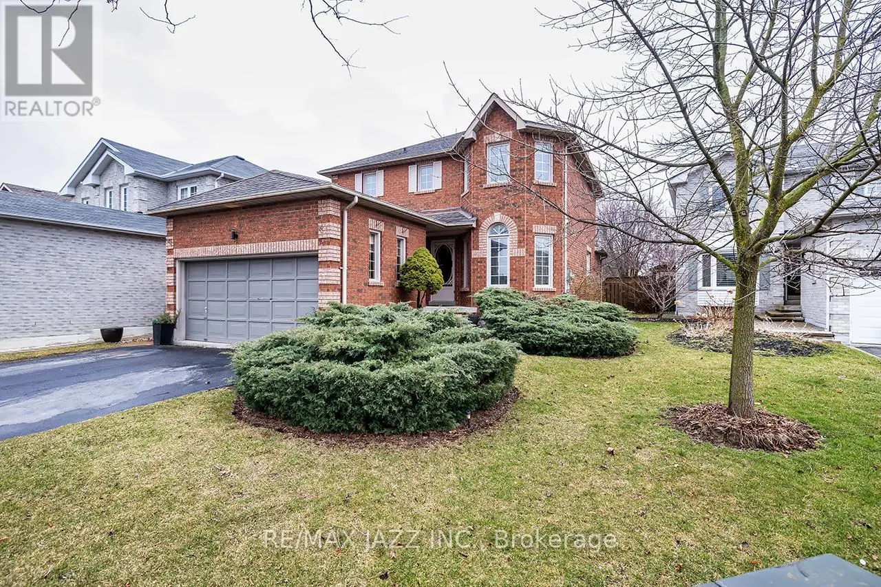 7 Barwick Court, Whitby, Ontario  L1N 9C2 - Photo 1 - E12116624
