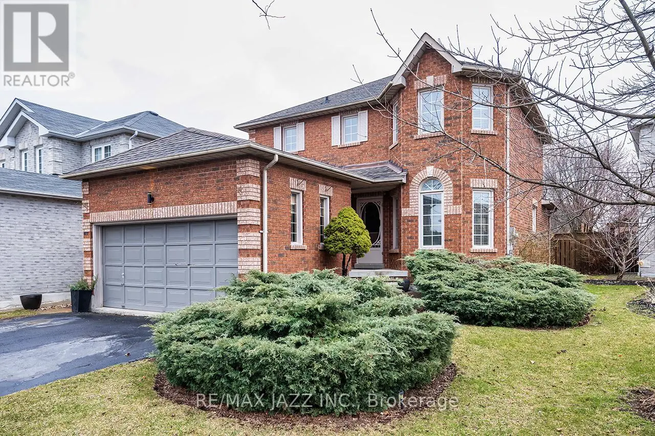 7 Barwick Court, Whitby, Ontario  L1N 9C2 - Photo 2 - E12116624