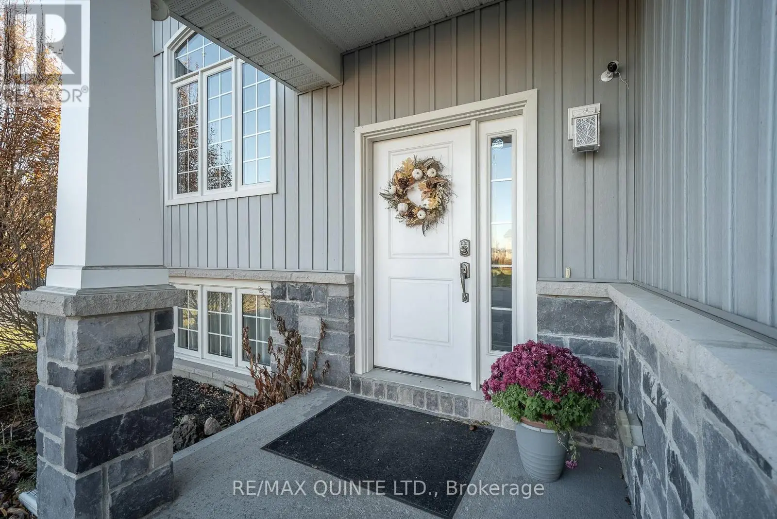 3 Walnut Crescent, Belleville, Ontario  K8N 0E4 - Photo 2 - X12116568