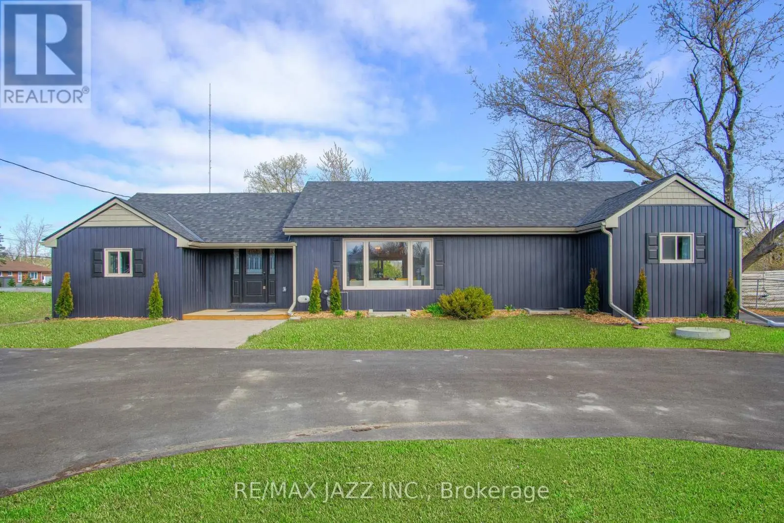 4 County Rd 4, Douro-Dummer, Ontario  K9L 1B9 - Photo 1 - X12116966