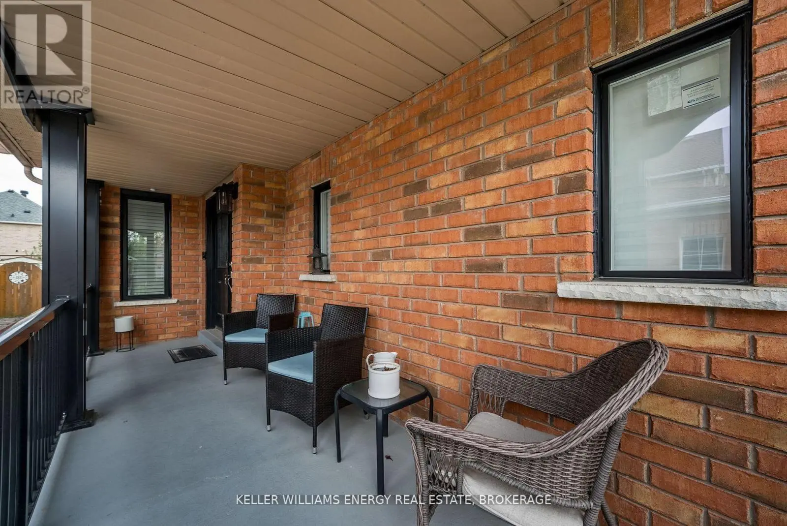 41 Underwood Drive, Whitby, Ontario  L1M 1H7 - Photo 2 - E12117143