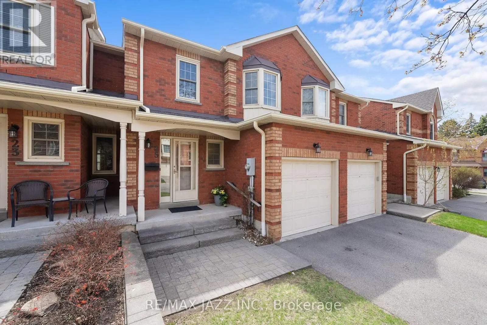 25 - 1610 Crawforth Street, Whitby, Ontario  L1N 9B1 - Photo 2 - E12117397