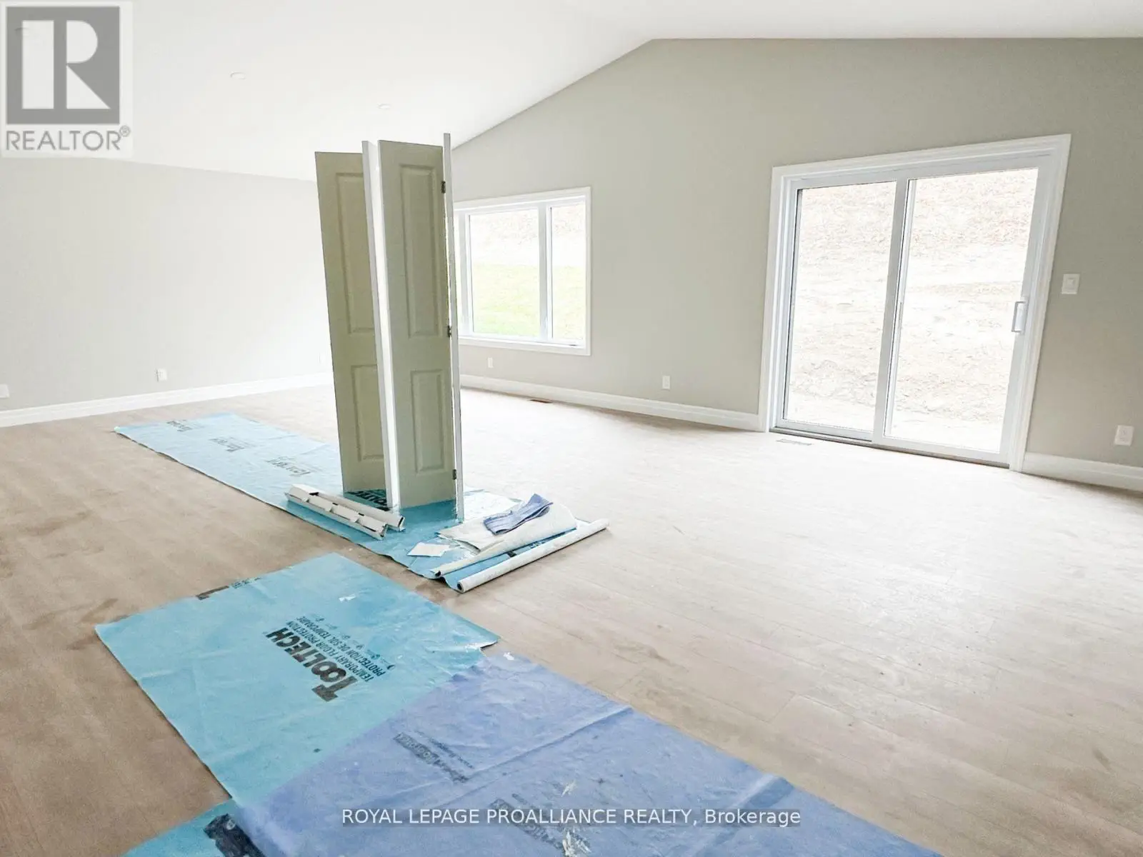 61 Meagan Lane, Quinte West, Ontario  K0K 2C0 - Photo 3 - X12117510