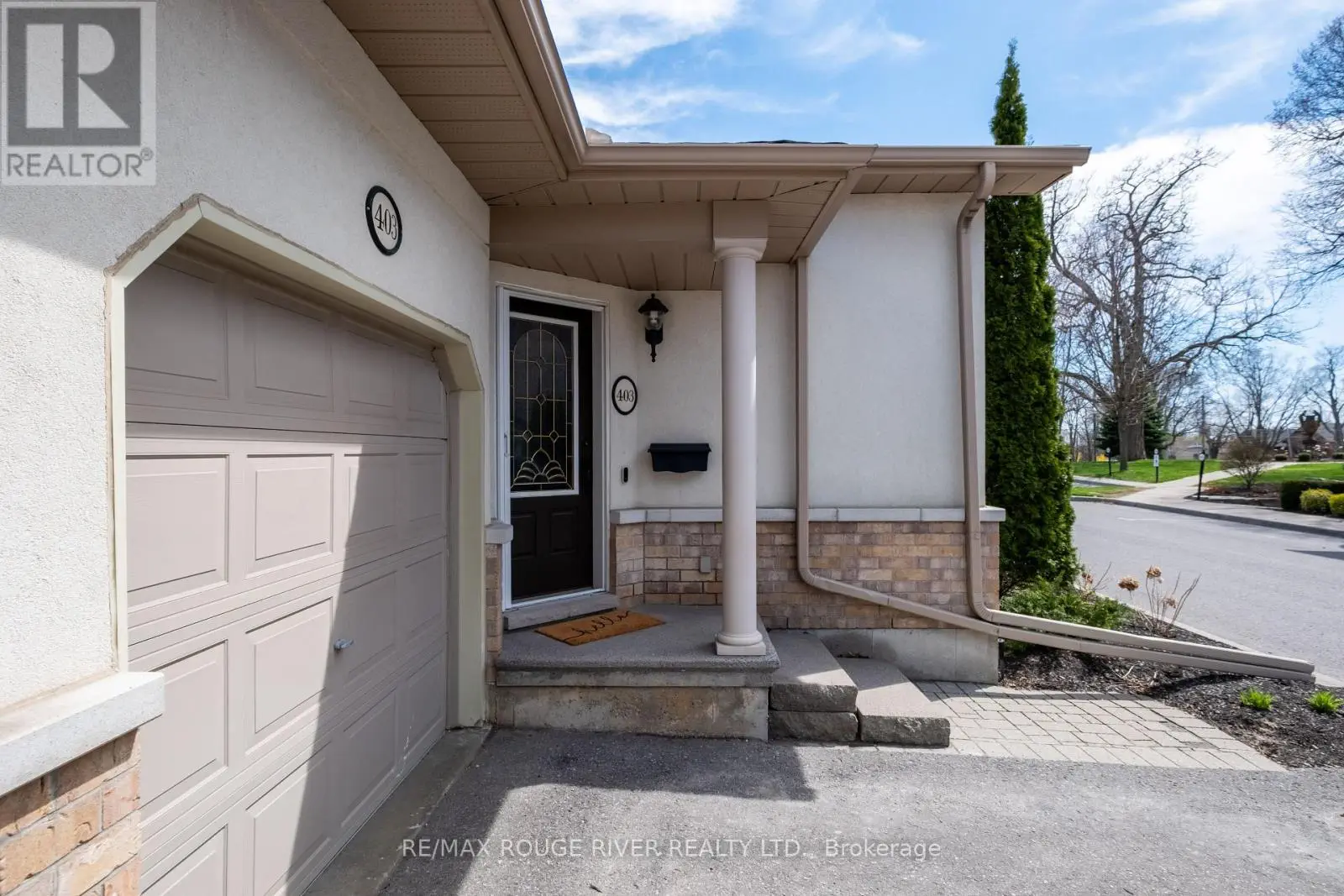 403 - 120 University Avenue E, Cobourg, Ontario  K9A 0A9 - Photo 3 - X12117559