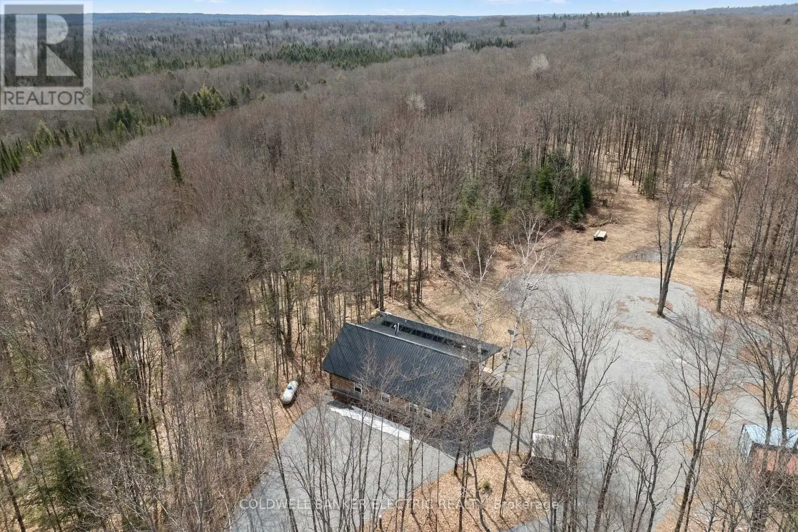 2075 Dyno Road, Highlands East, Ontario  K0L 1C0 - Photo 3 - X12115924
