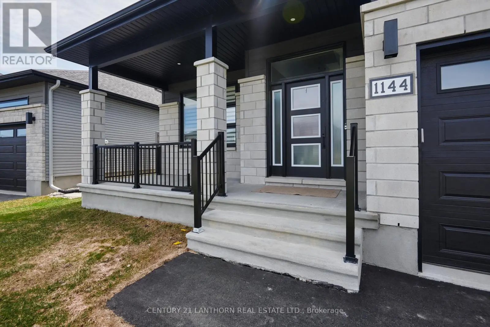 1144 Avignon Street, Russell, Ontario  K0A 1W0 - Photo 3 - X12118920