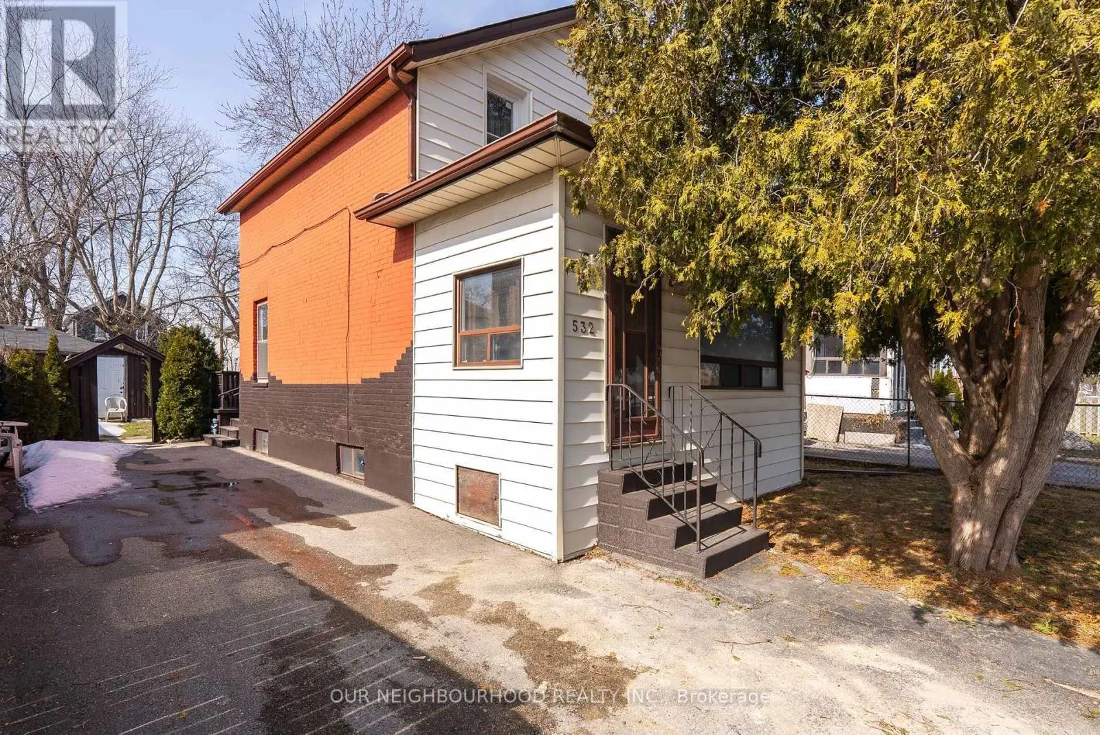 532 Front Street, Oshawa, Ontario  L1H 4V2 - Photo 1 - E12119147