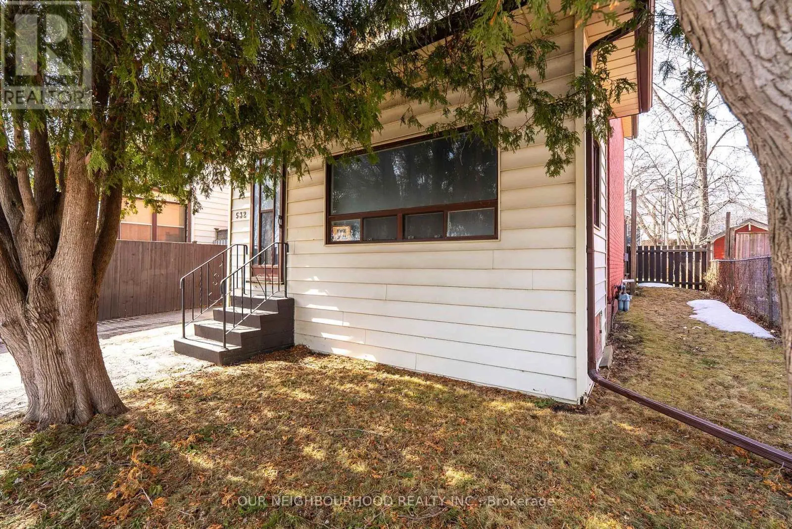 532 Front Street, Oshawa, Ontario  L1H 4V2 - Photo 2 - E12119147