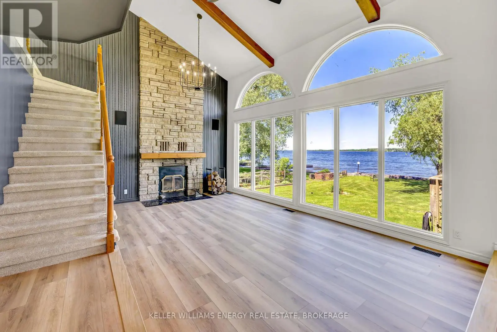 17 Gilchrist Lane, Prince Edward County, Ontario  K0K 2T0 - Photo 3 - X12119074