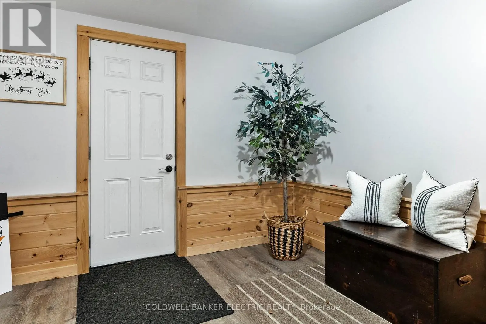 58 River Street, North Kawartha, Ontario  K0L 1A0 - Photo 3 - X12119361