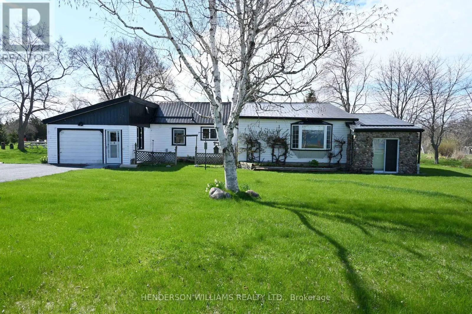 5036 Long Point Road E, Prince Edward County, Ontario  K0K 2T0 - Photo 1 - X12119646